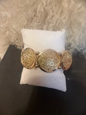 Gold Filigree Medallion Stretch Bracelet - Women Jewelry